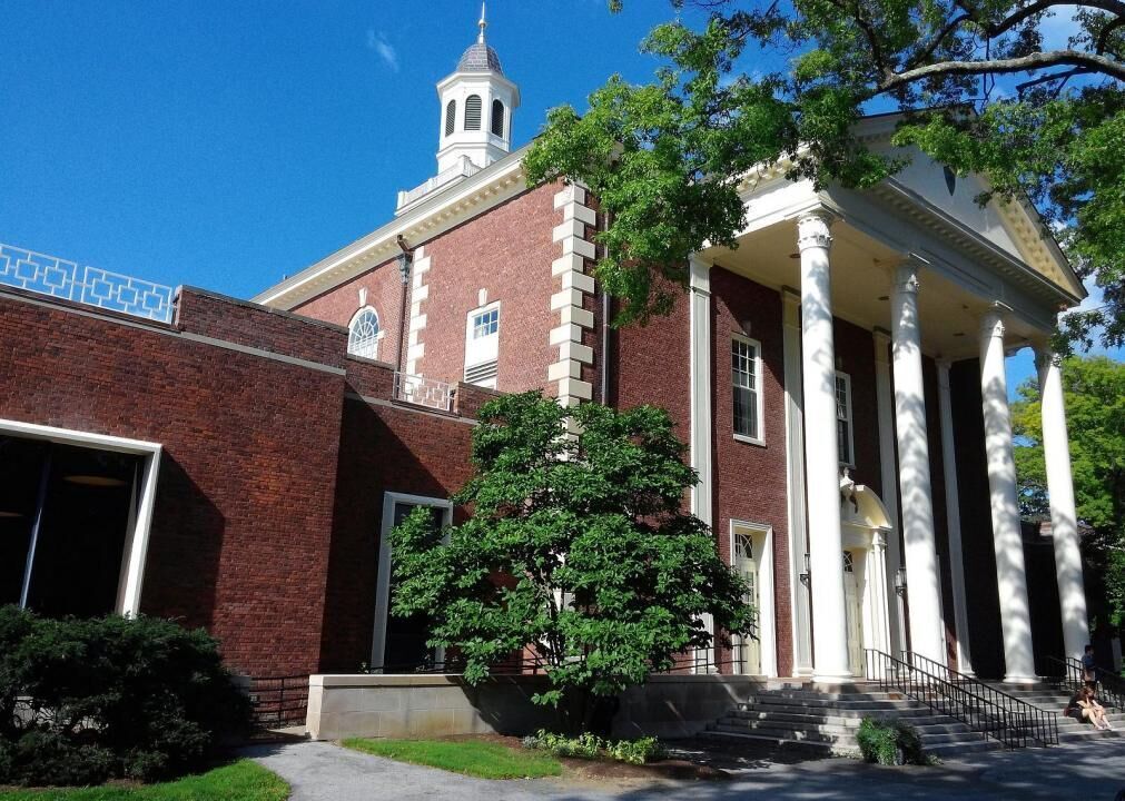 #54. Vassar College